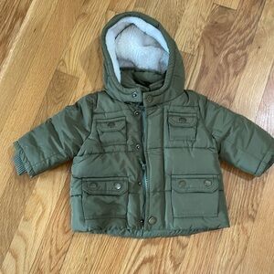Baby Gap army green winter jacket size 0-6 months
